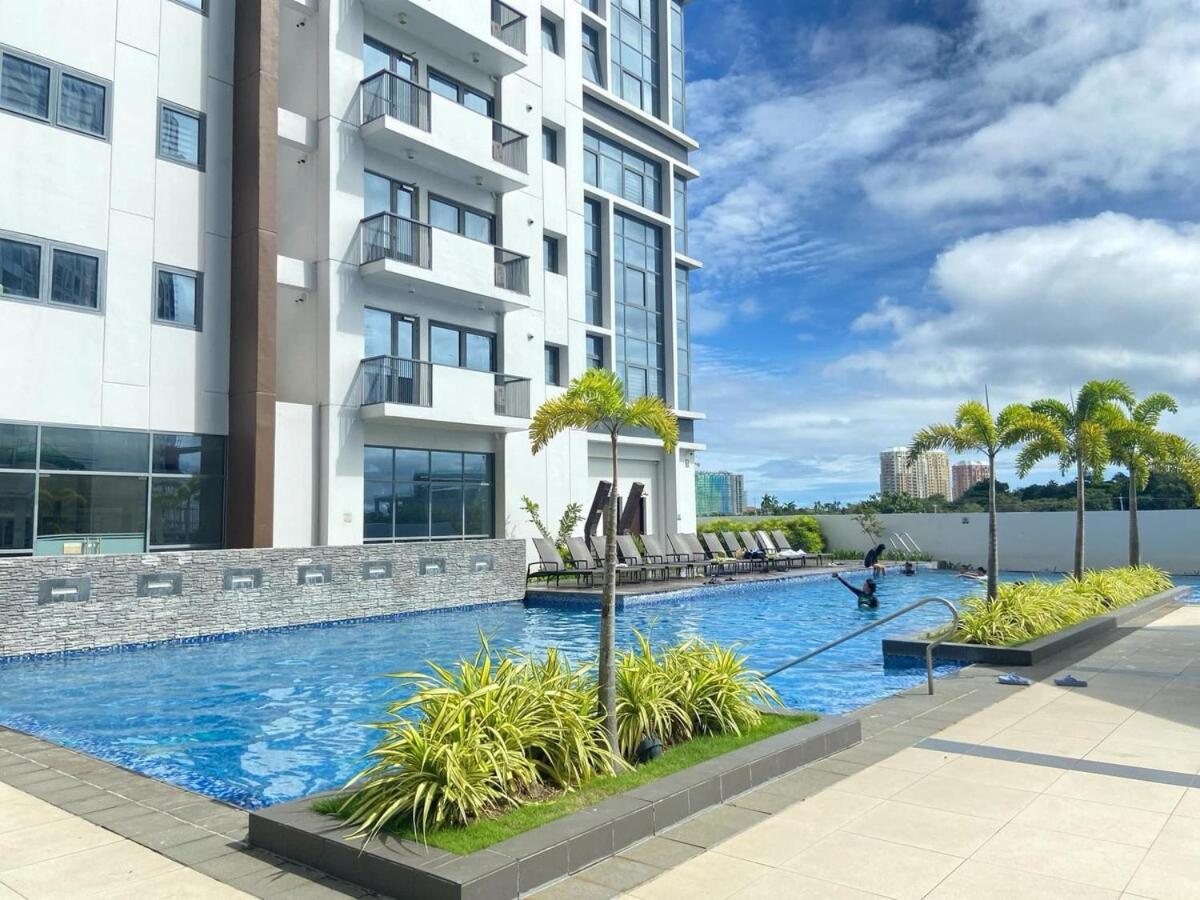 Modern And Cozy One Manchester Place In Mactan Newtown Apartment มักตัน ภายนอก รูปภาพ